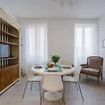 La Ginevra Boutique In *