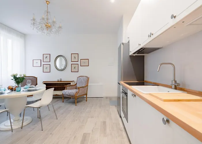 La Ginevra Boutique In *